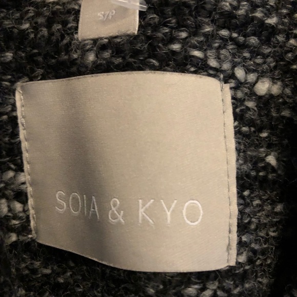 🌺GORGEOUS wool blend tweed trench coat🌺 - Picture 2 of 8